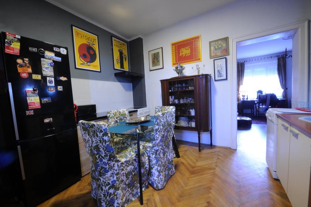 99 Muses Apartments Dordegol Ngoại thất bức ảnh