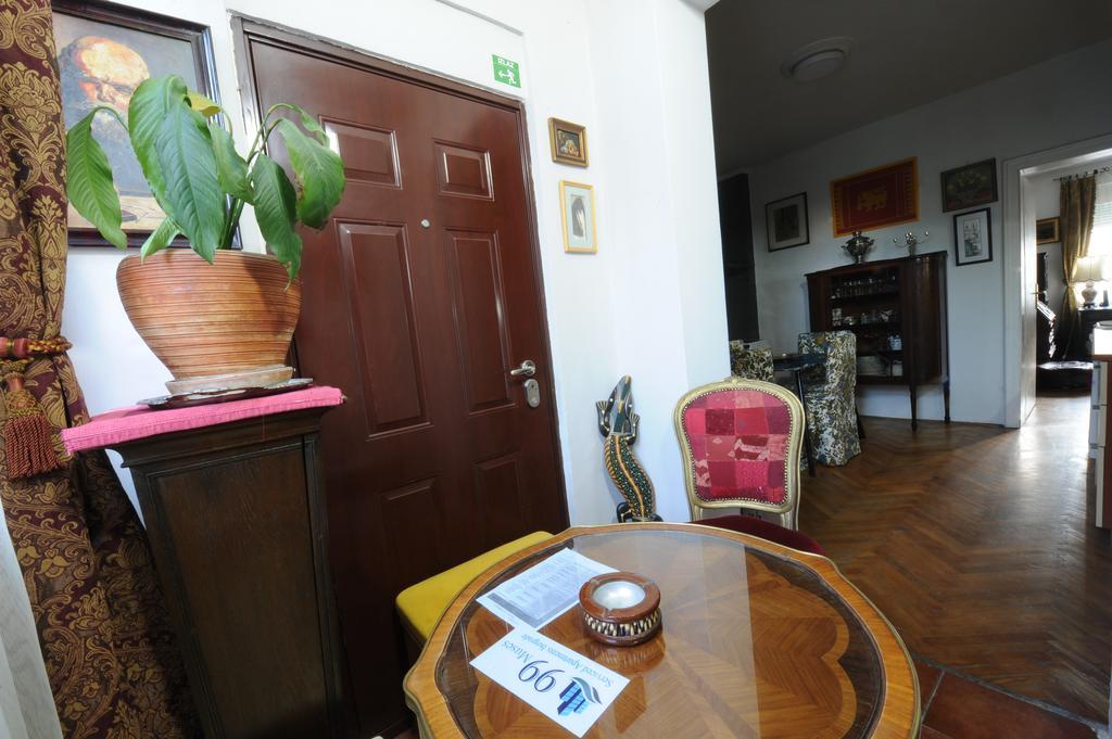 99 Muses Apartments Dordegol Ngoại thất bức ảnh